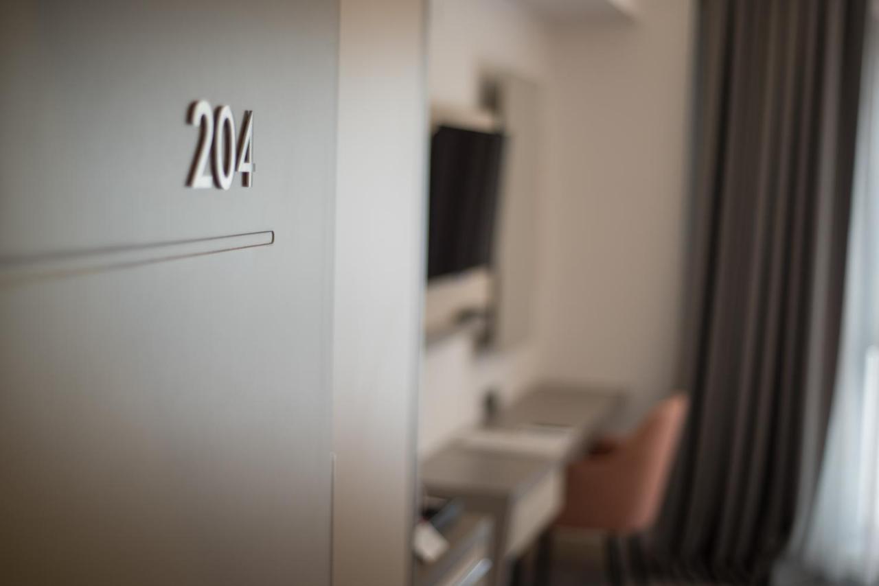 Dovv Business Hotel 3*
