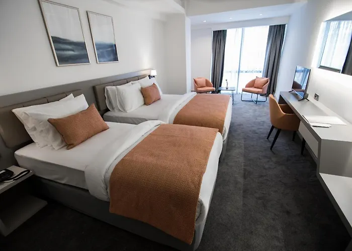Dovv Hotel Business