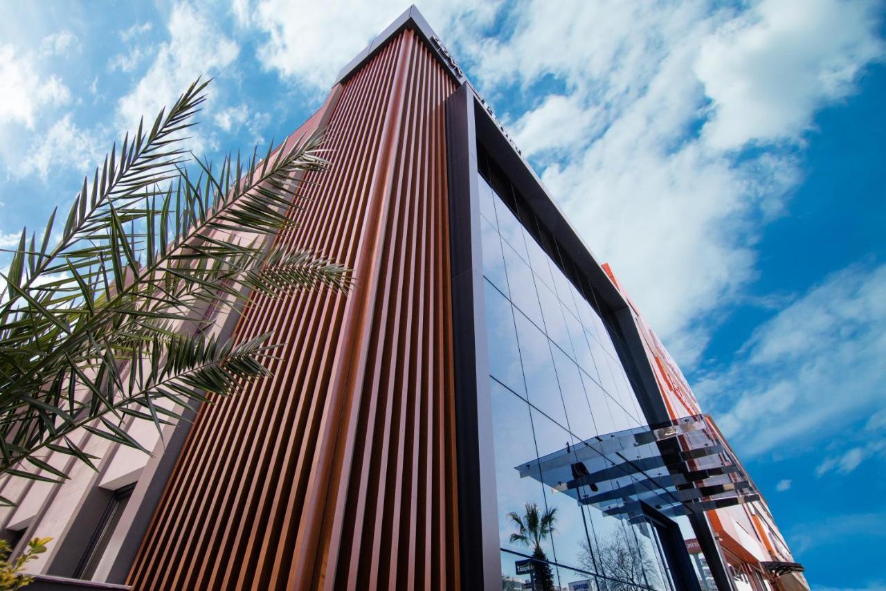 Dovv Business Hotel
